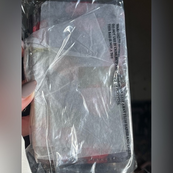 JUSTIN CARD ORGANIZER, MULTICOLOR FLORAL W/HORSESHOES PRINT - Picture 3 of 3